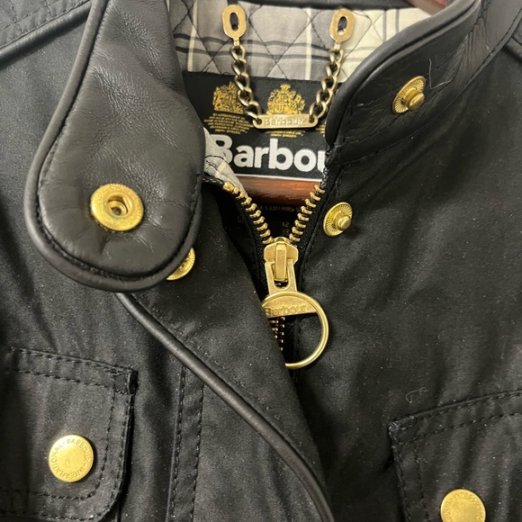 Authentic Barbour Belted Waxed Jacket - Black - Leather Trim Sz US 8 UK 12 - Picture 5 of 14